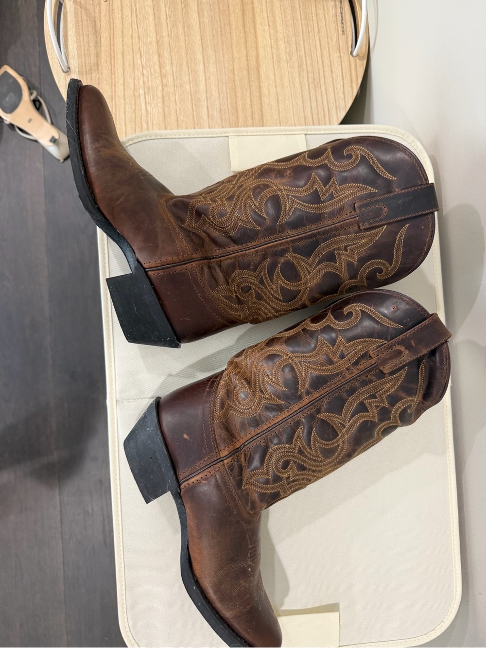 Laredo Maddie Distressed Brown Cowboy Boots - Picture 5 of 10